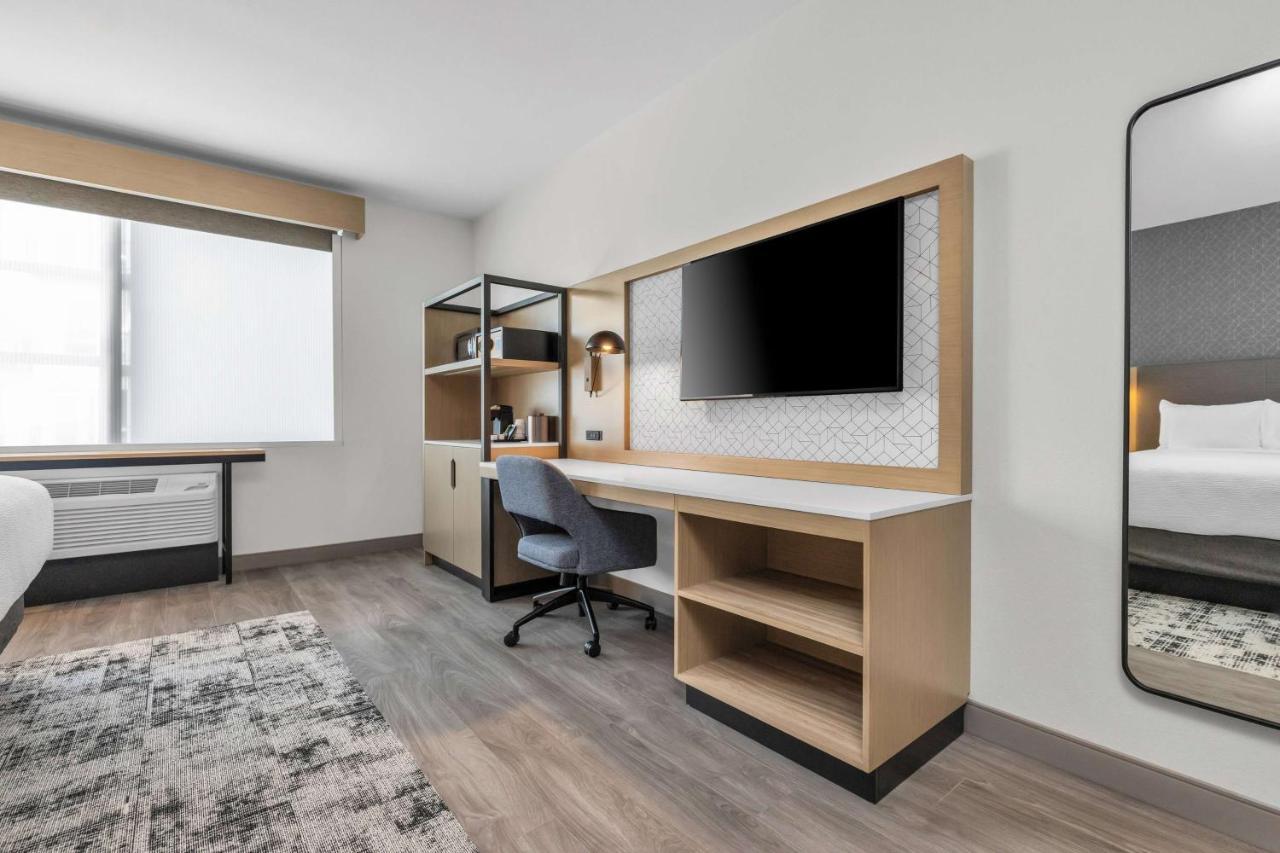 La Quinta Inn & Suites By Wyndham San Jose Airport-Downtown Екстериор снимка