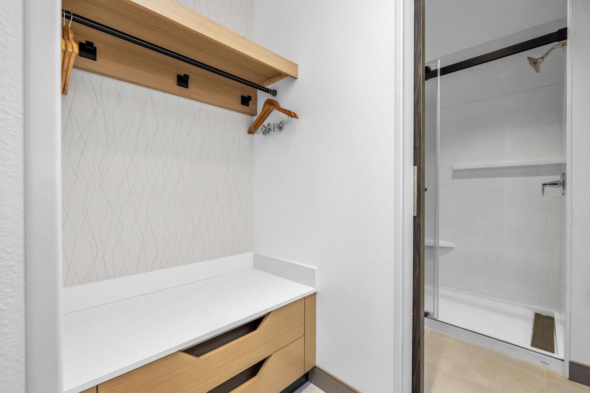 La Quinta Inn & Suites By Wyndham San Jose Airport-Downtown Екстериор снимка
